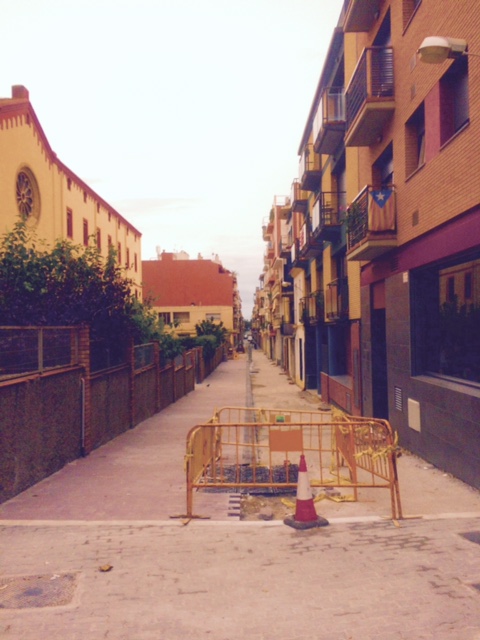 Segunda fase de pavimentación de la calle