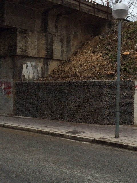 Soportación del talud con el nuevo muro de gaviones