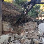 Demolición de muro para la colocación de gaviones para contención de talud