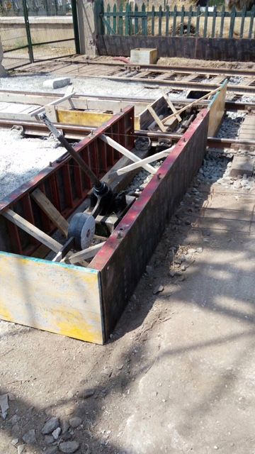 Encofrado del espacio necesario para los aparatos de via