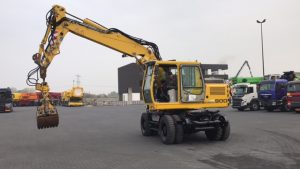 Liebherr A 900 C ZW