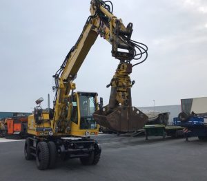 Liebherr A 900 C ZW