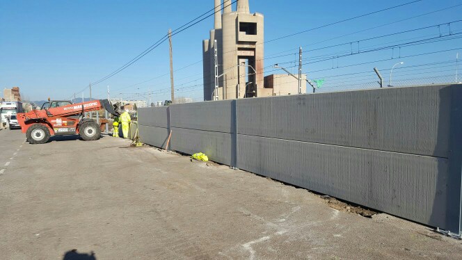 Colocación de placas alveolares con ayuda de manipuladora telescópica